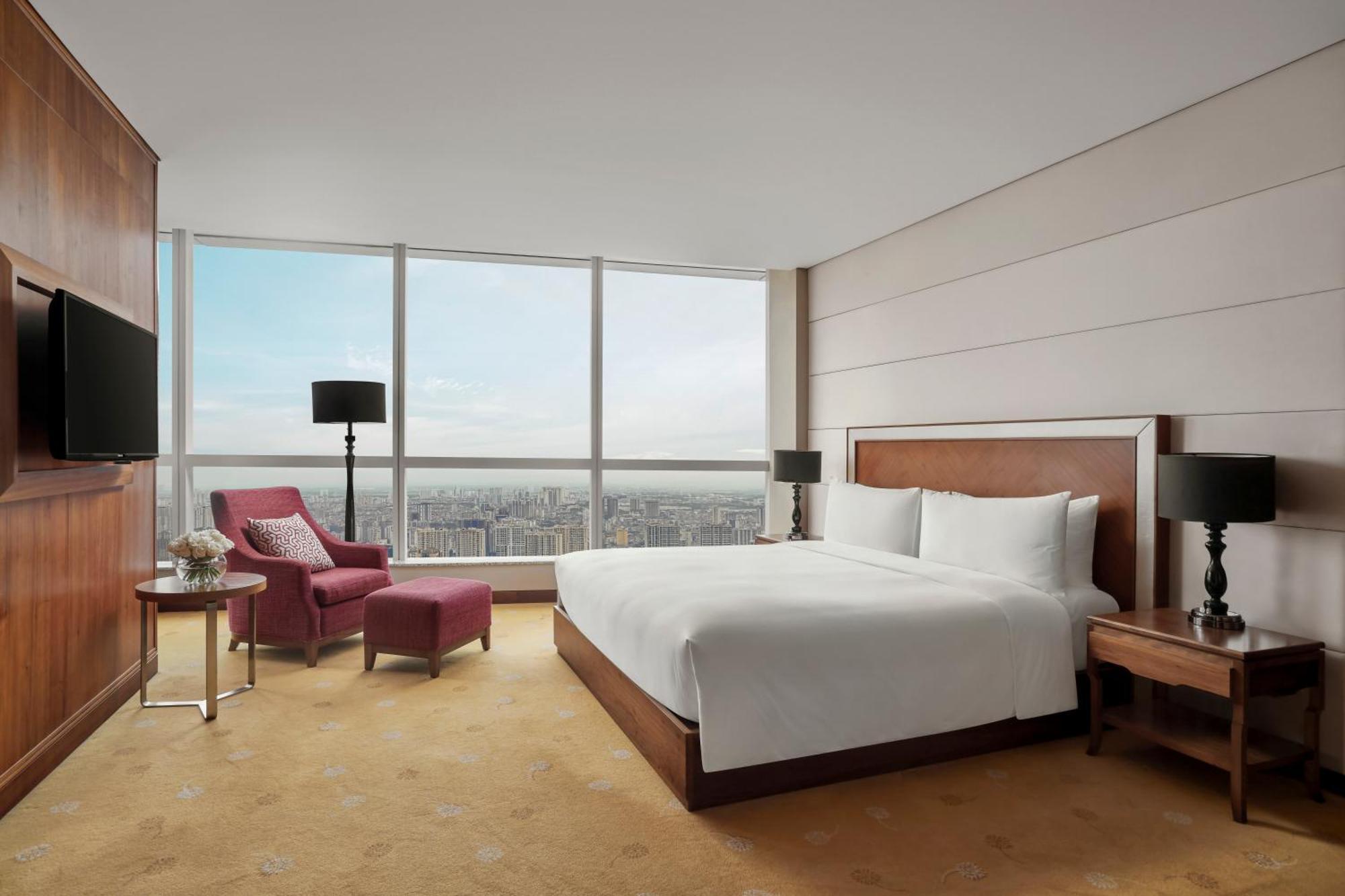 Intercontinental Landmark72 By Ihg Hotel 5*